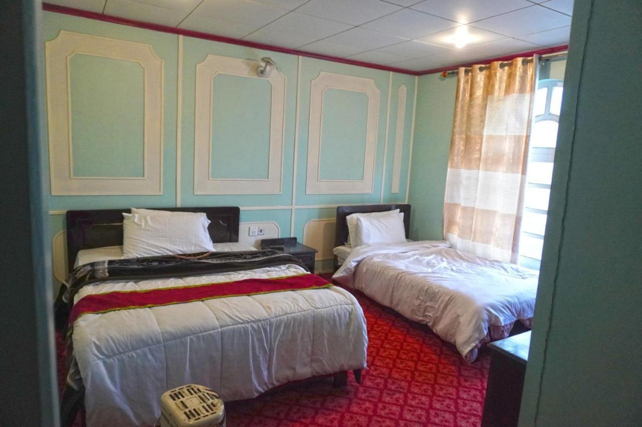 Hotel Dewanekhas Skardu Luaran gambar