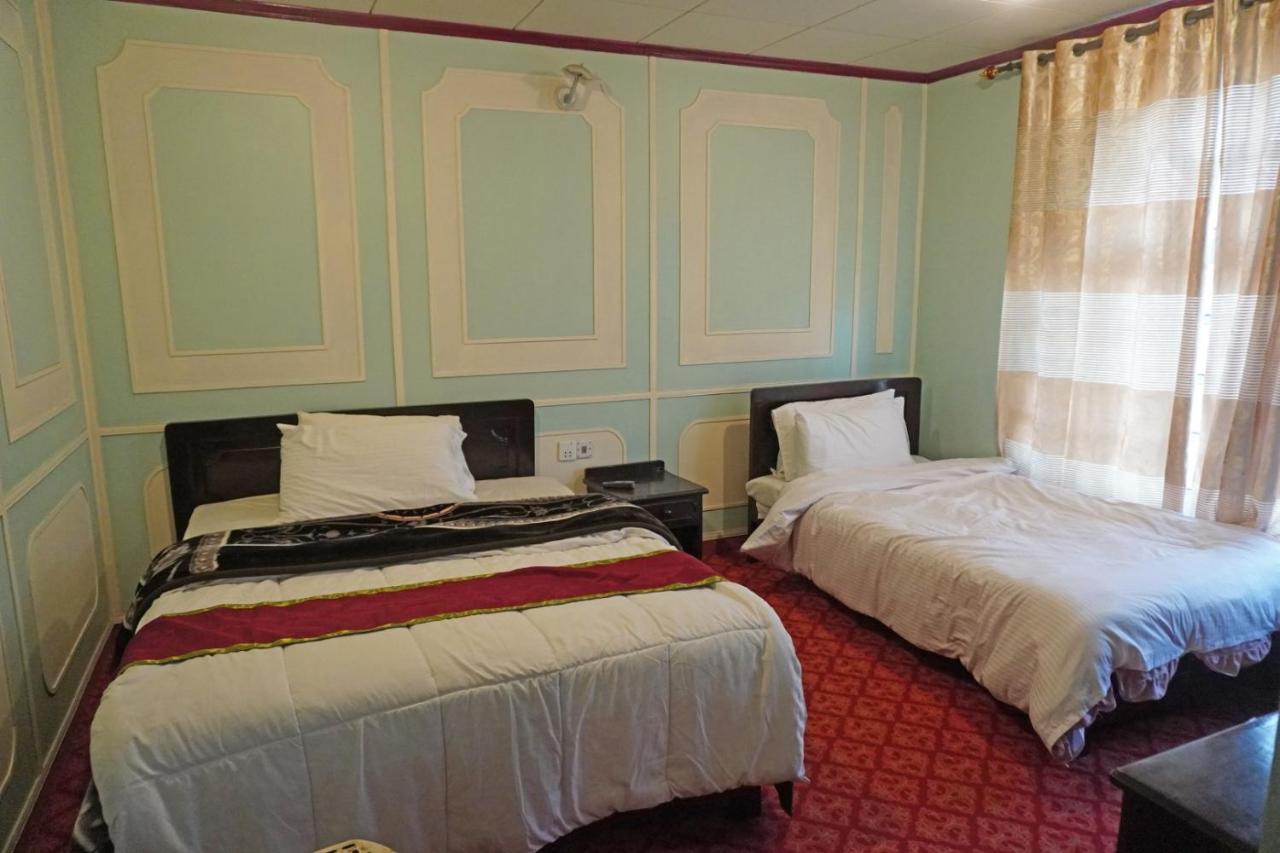 Hotel Dewanekhas Skardu Luaran gambar
