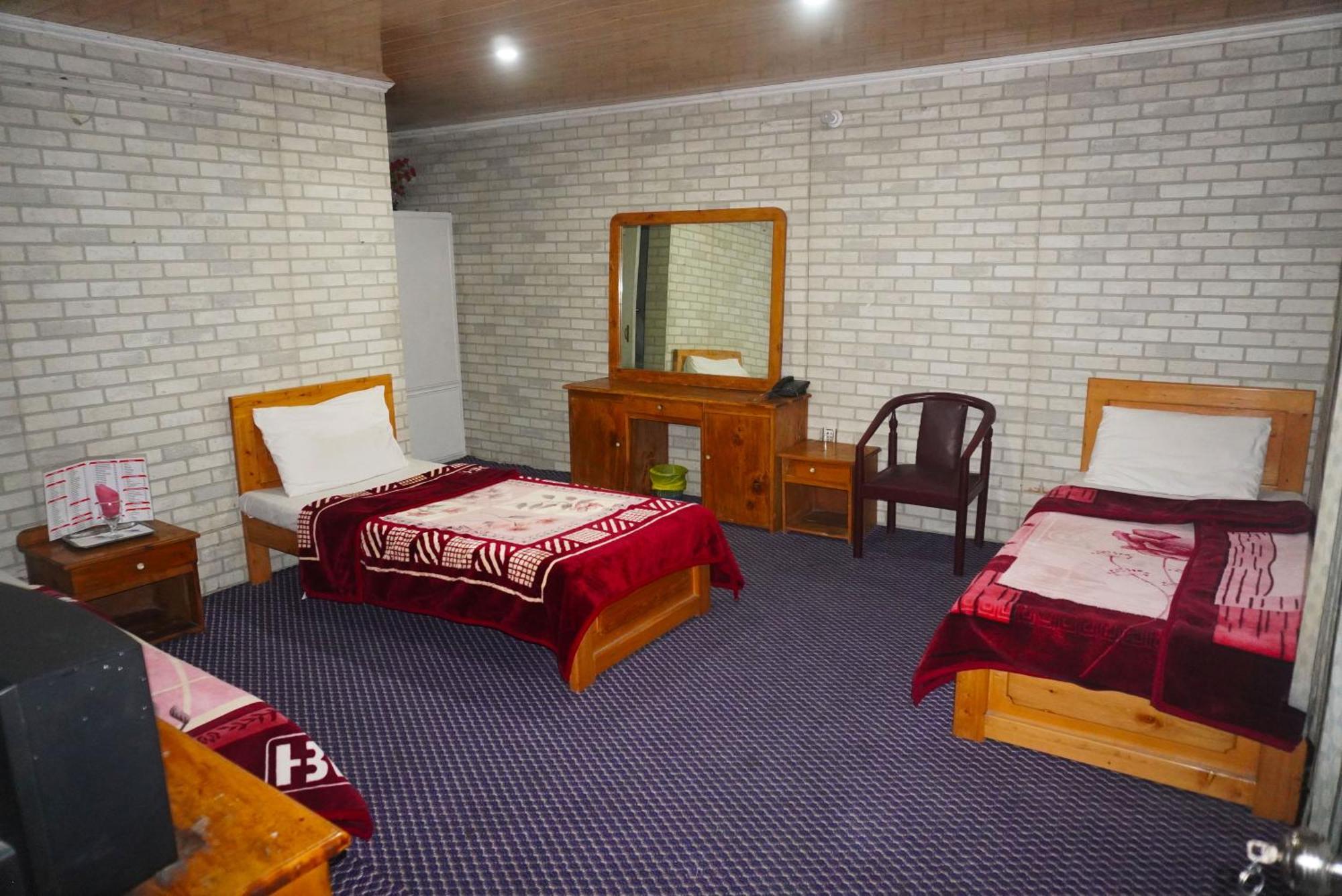 Hotel Dewanekhas Skardu Luaran gambar