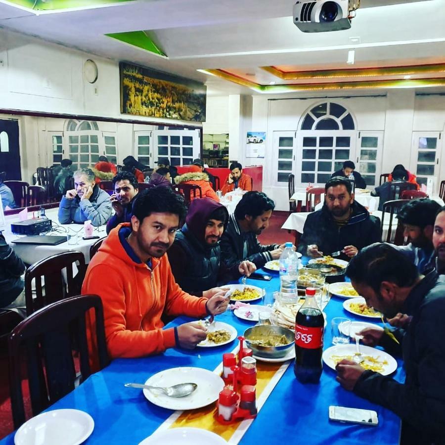 Hotel Dewanekhas Skardu Luaran gambar